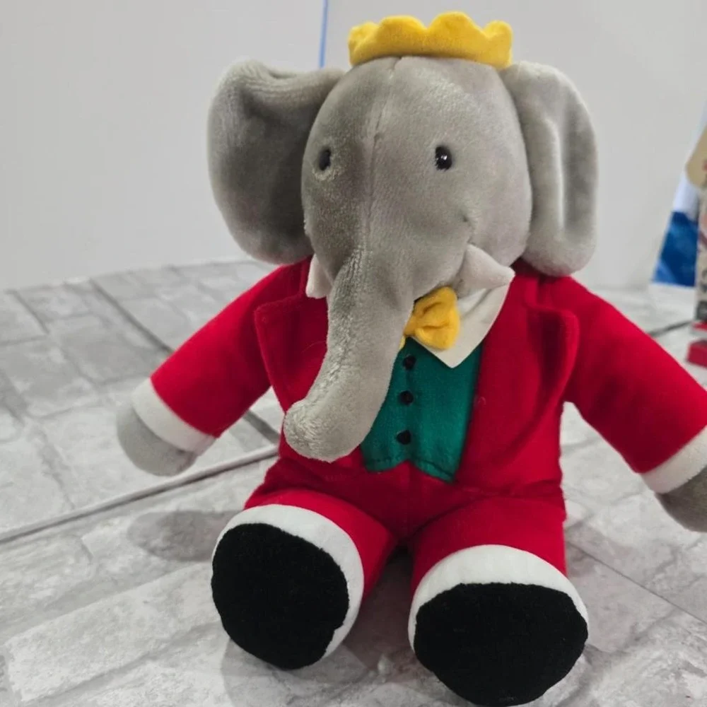 Vintage 1988 Gund Babar the‎ King Plush Stuffed Christmas Elephant with Red Suit